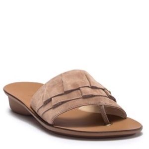 Paul Green Ruffled Wedge Sandal *NWOT*